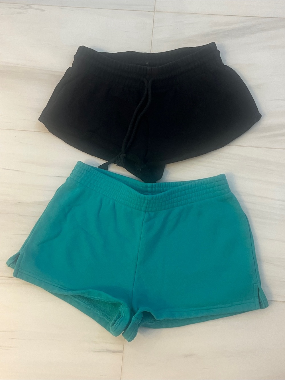 Aritzia Shorts Bundle Casual Elastic-Waist Shorts - Black & Teal